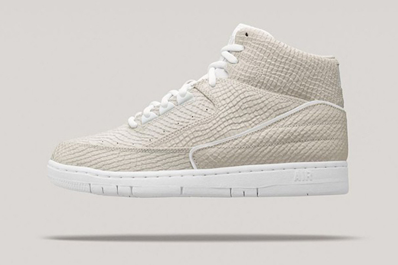 5b96nike-air-python-lux-snakeskin-cream-0